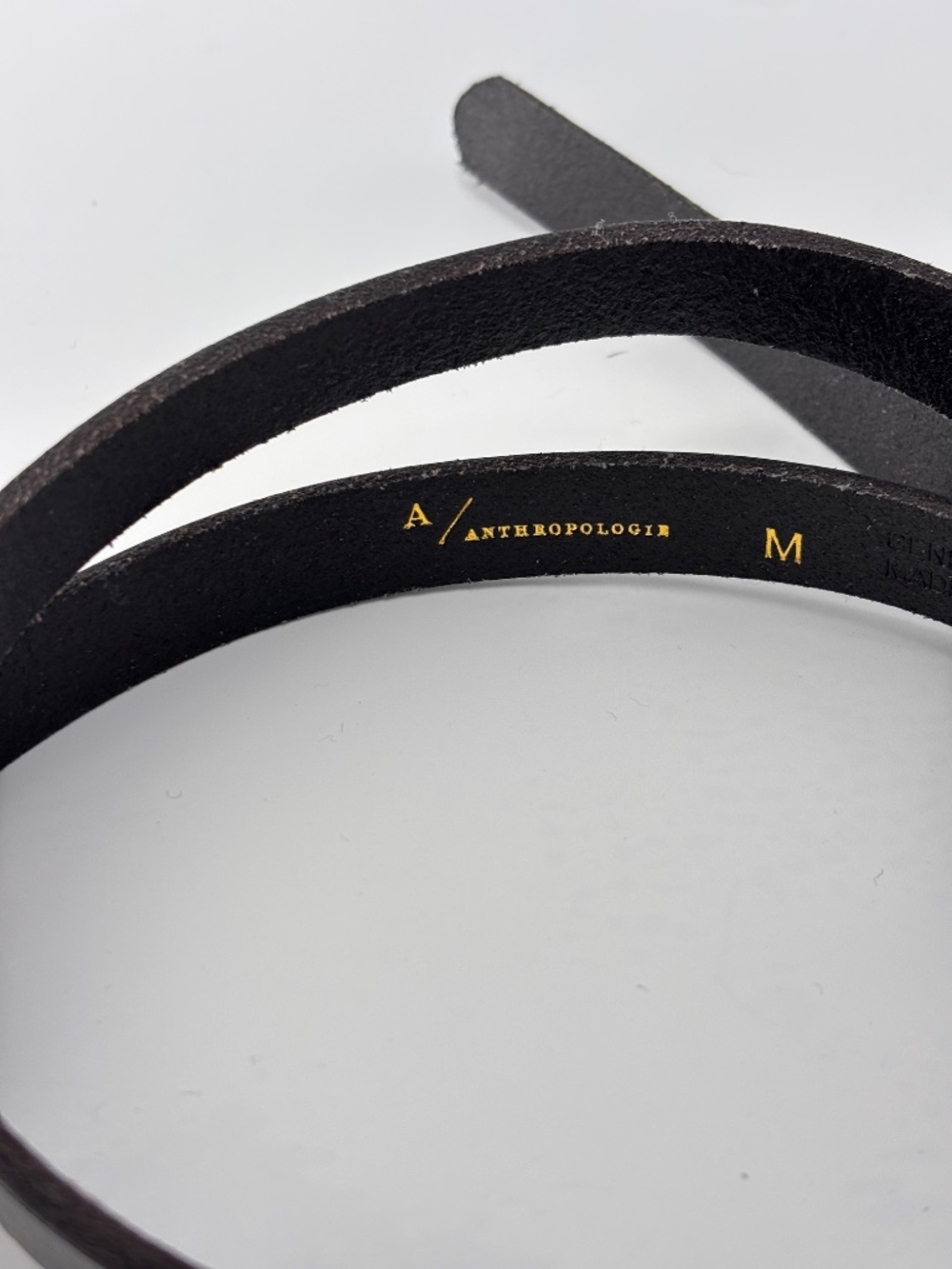Anthropologie Black Leather Slim Belt | Gold Oval Buckle | Size M | Like New - Picture 2 of 4
